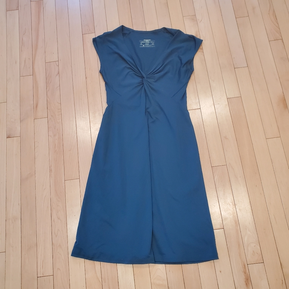 Patagonia Bandha size medium blue/teal midi dress